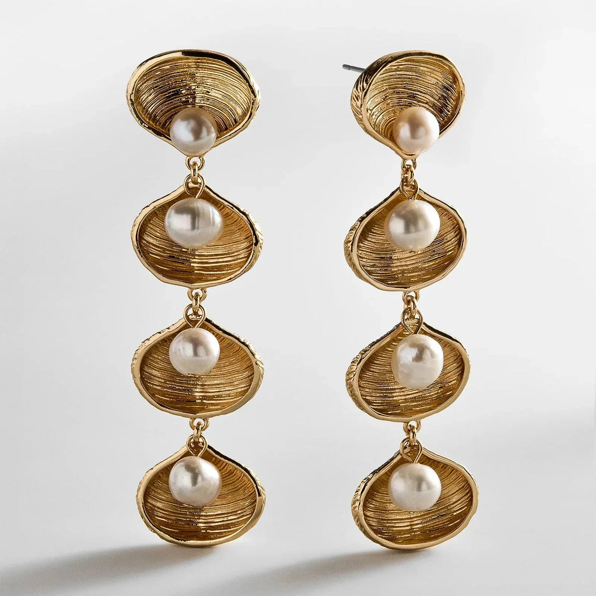 Calypso Seashell Earrings - Gold/Pearl